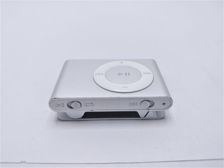 Used Apple iPod Shuffle 2nd Generation 1GB 2GB Silver A1204 MA564LL/A – Elite Obsolete Electronics