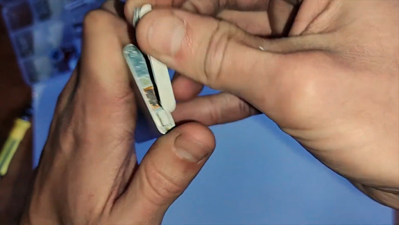 image 48 How to replace the battery on an iPod nano 2nd gen