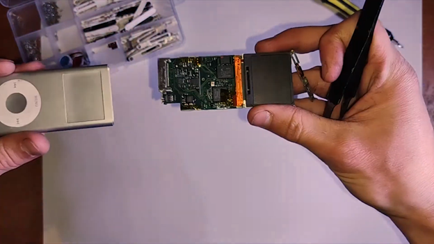 image 55 How to replace the battery on an iPod nano 2nd gen