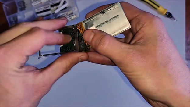 image 57 How to replace the battery on an iPod nano 2nd gen