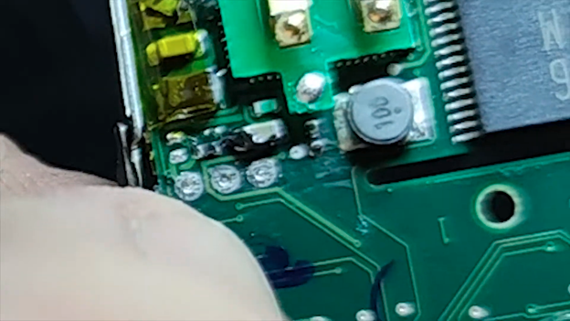 image 65 How to replace the battery on an iPod nano 2nd gen