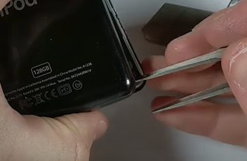 image 77 How to Install a Taptic Engine Vibrator in an iPod Classic (5th, 6th, or 7th Gen)