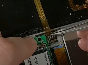 image 78 How to Install a Taptic Engine Vibrator in an iPod Classic (5th, 6th, or 7th Gen)